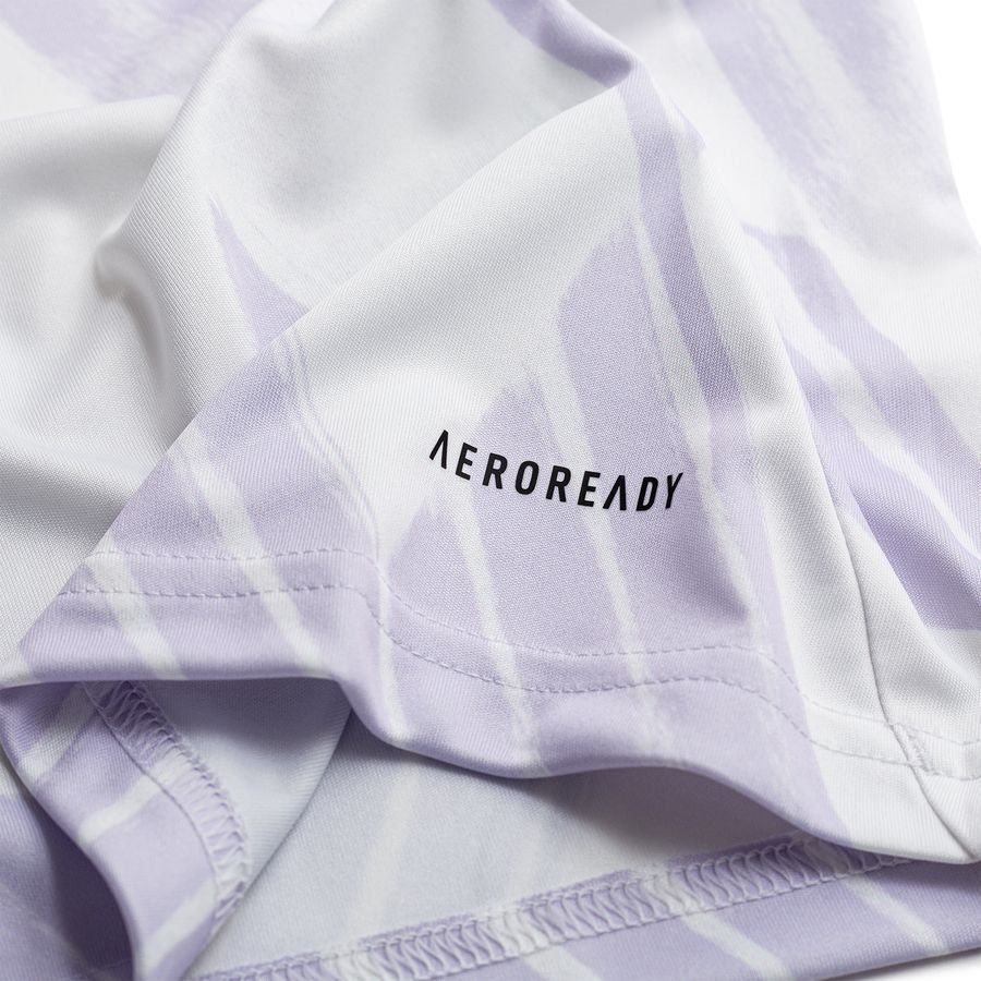 Manchester United away shirt 2025-26
