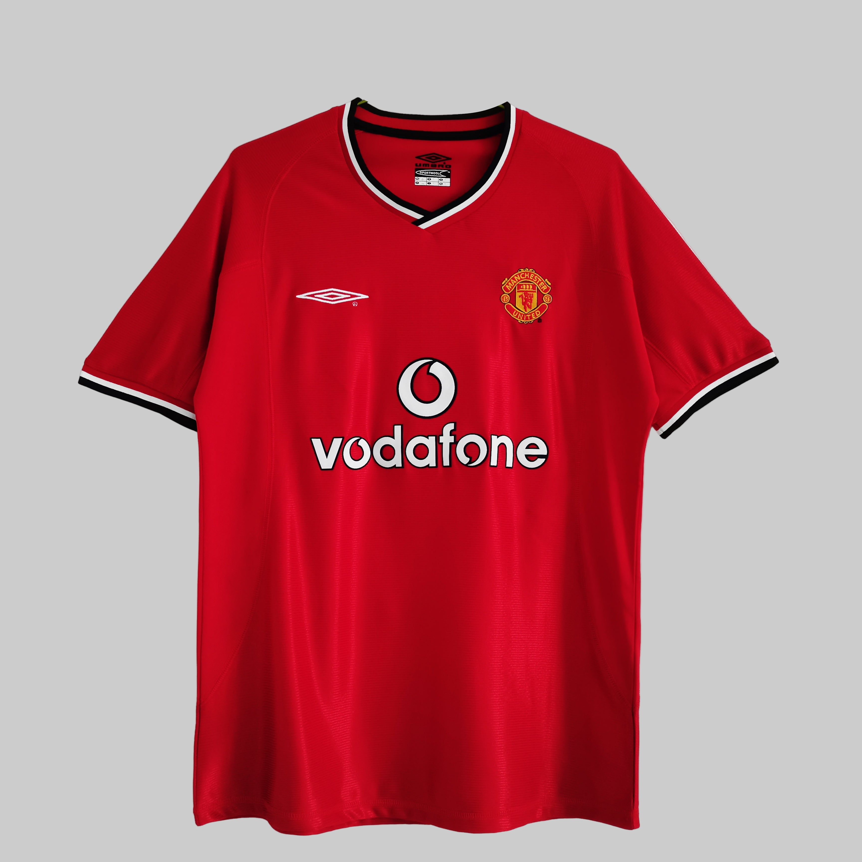 Manchester United retro home shirt 2000-02