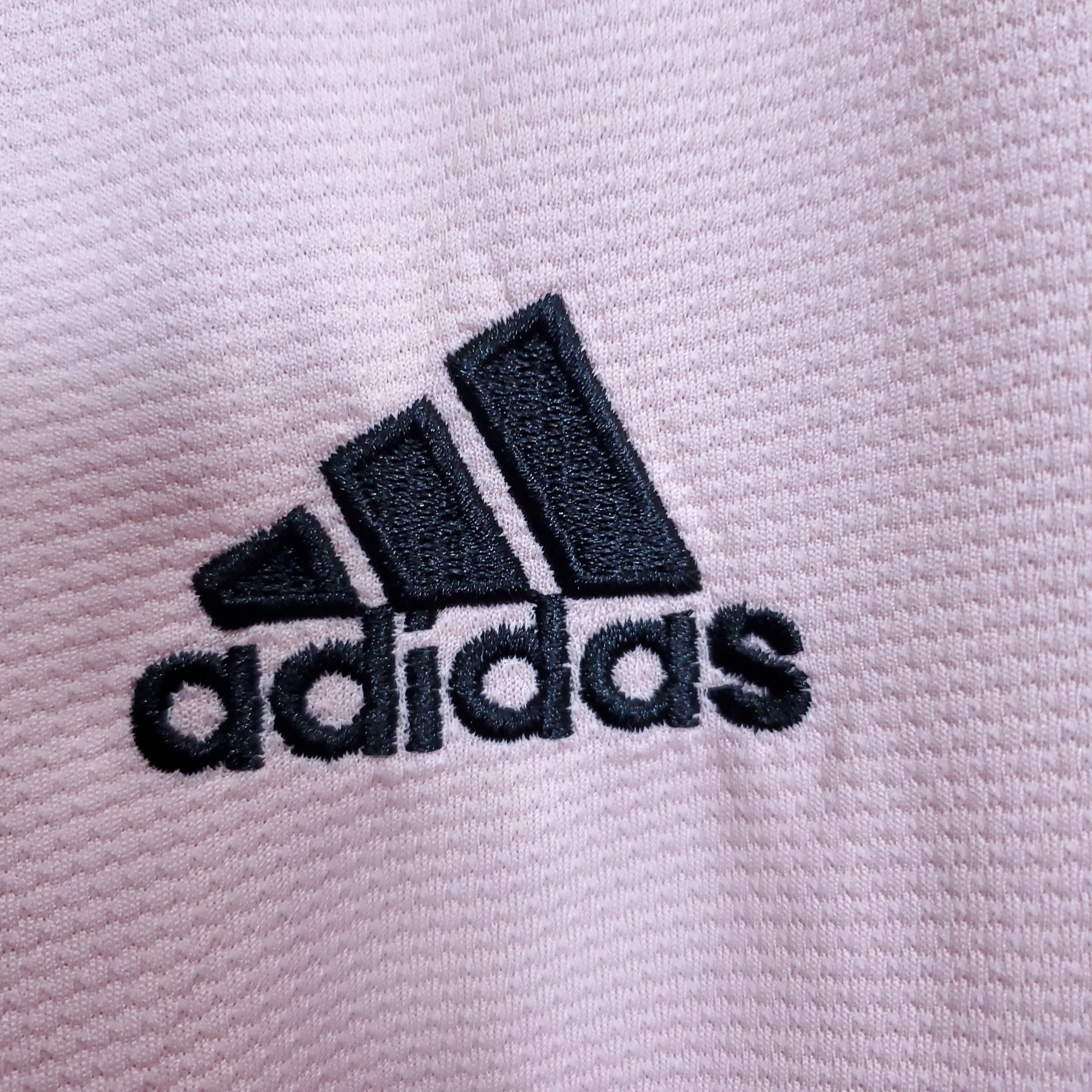 Manchester United retro away shirt 2018-19