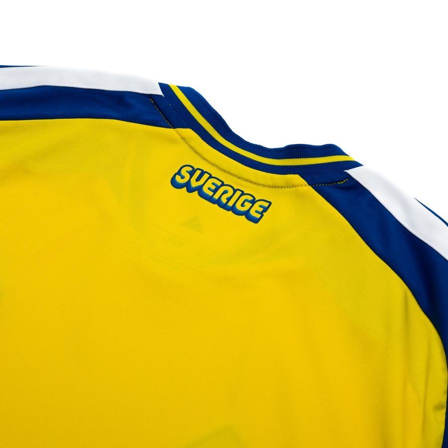 Sweden home shirt 2025-26