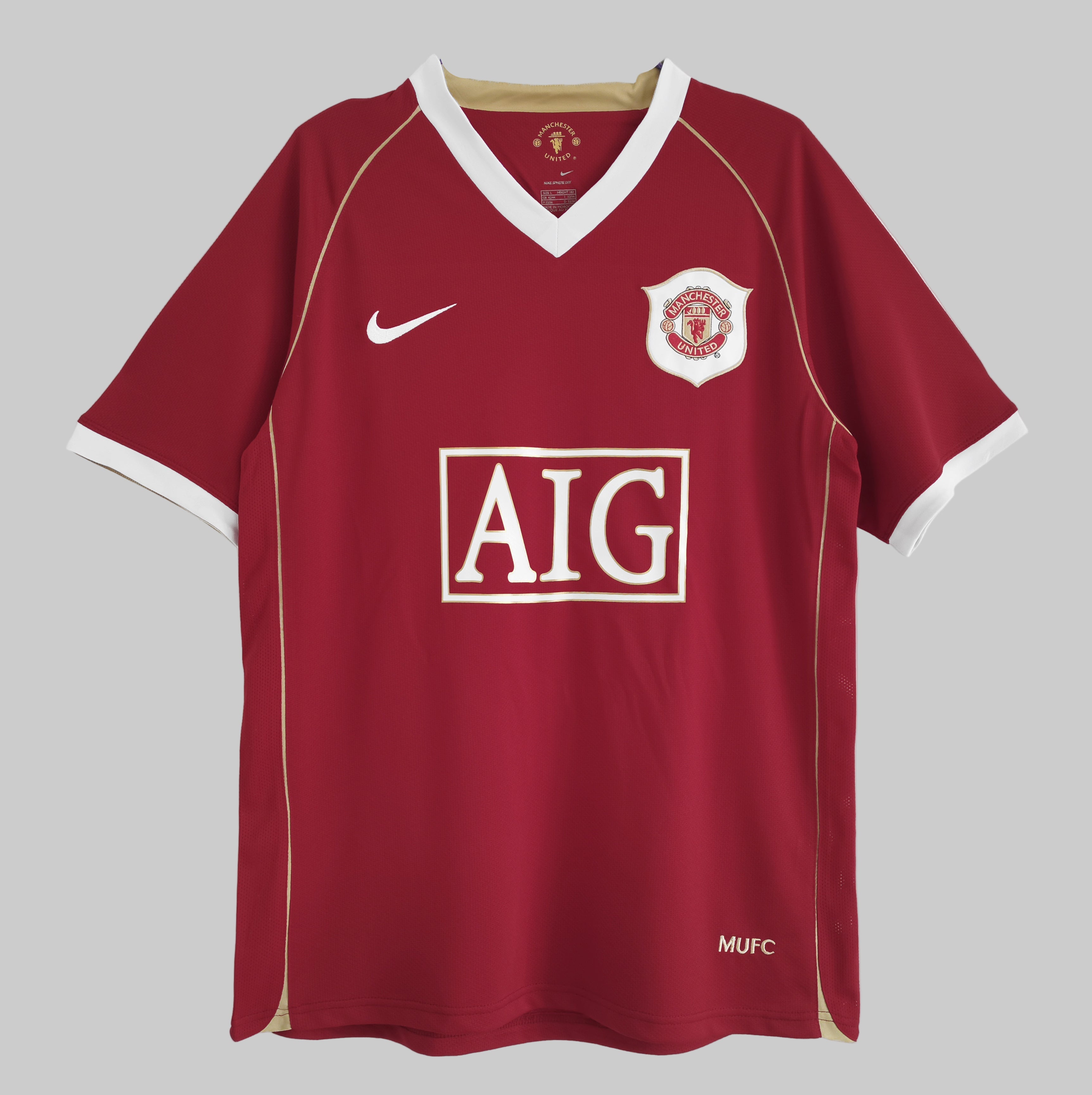 Manchester United retro home shirt 2006-07