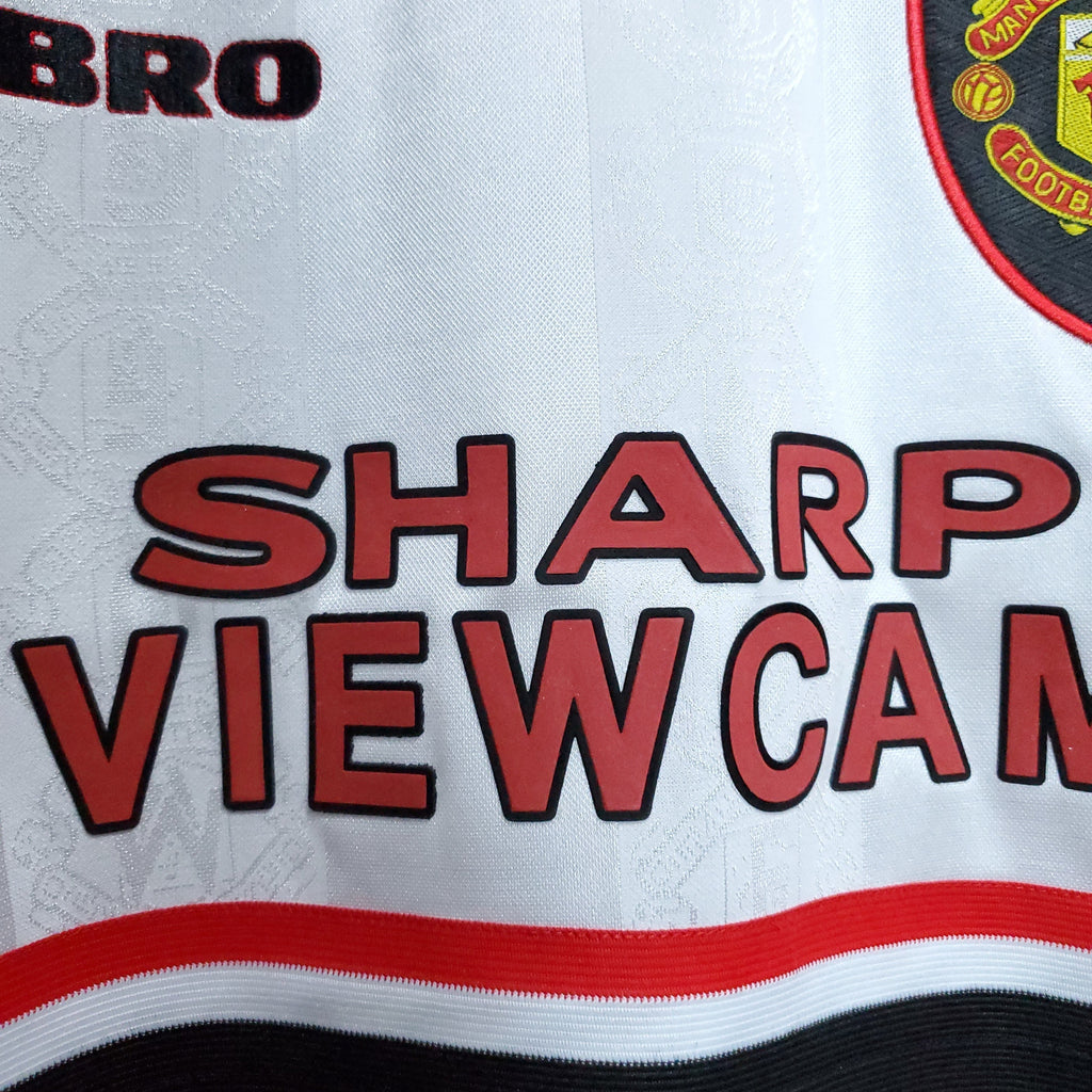 Manchester United retro away shirt 1997-98
