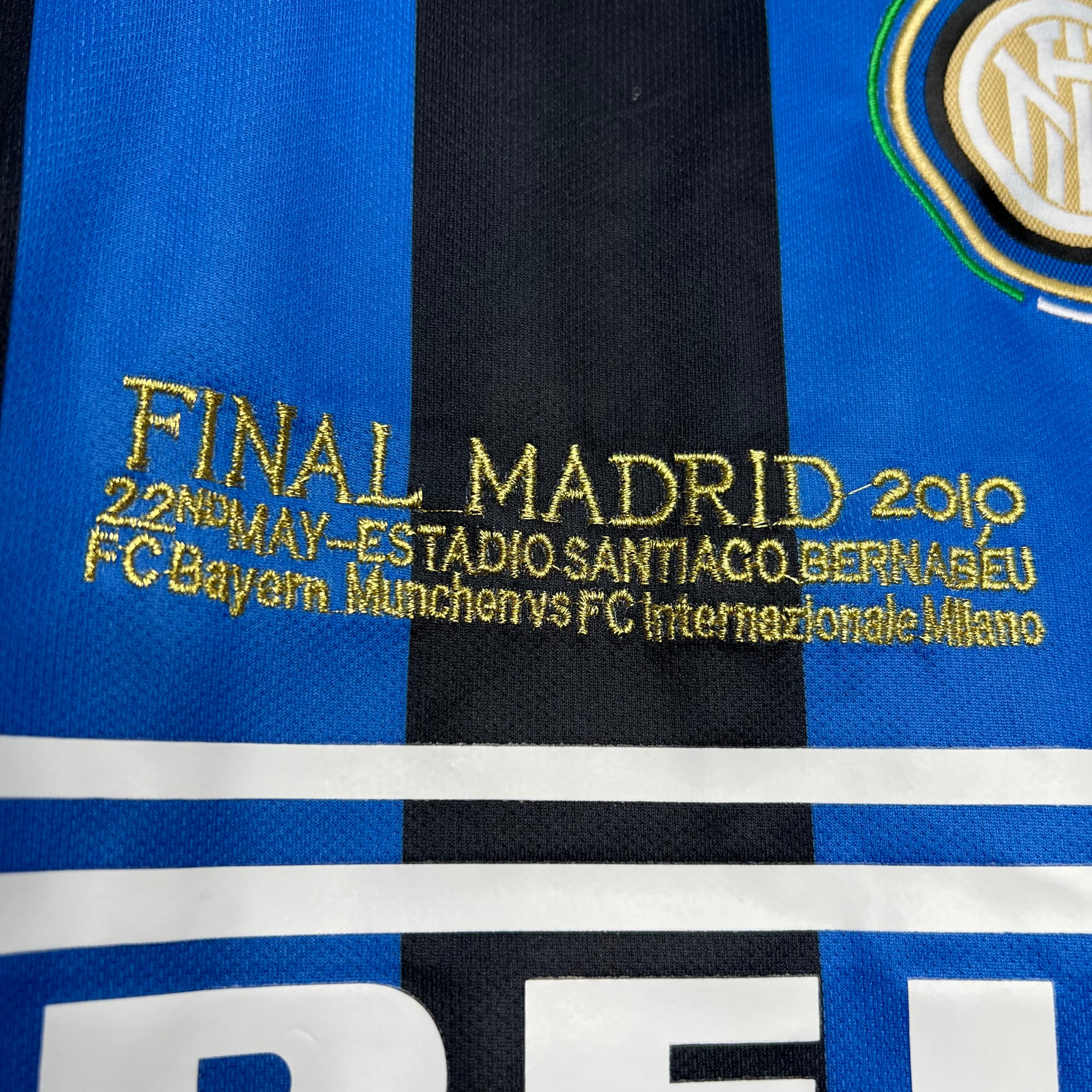 Inter retro home shirt 2009-10