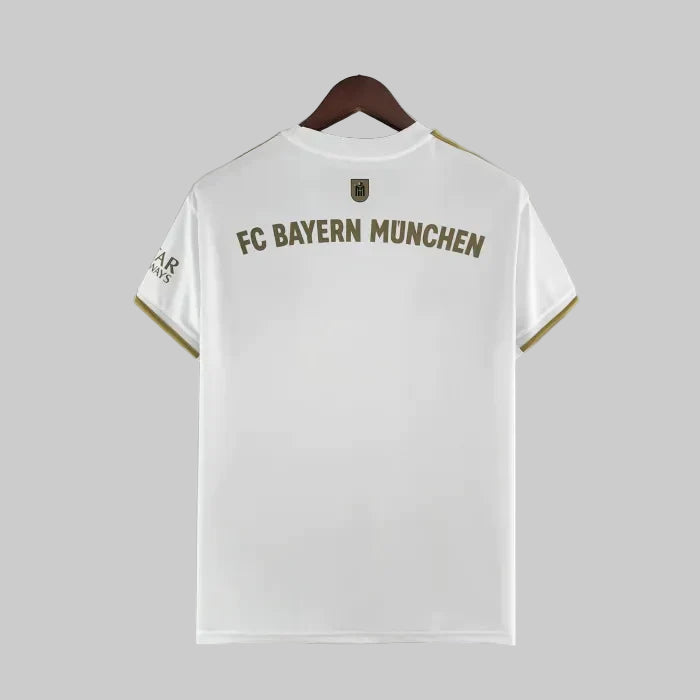 Bayern München away shirt 2022-23