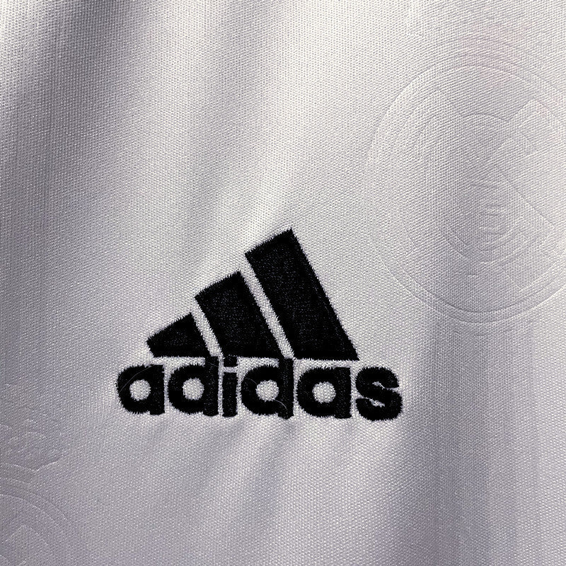 Real Madrid home shirt 2022-23