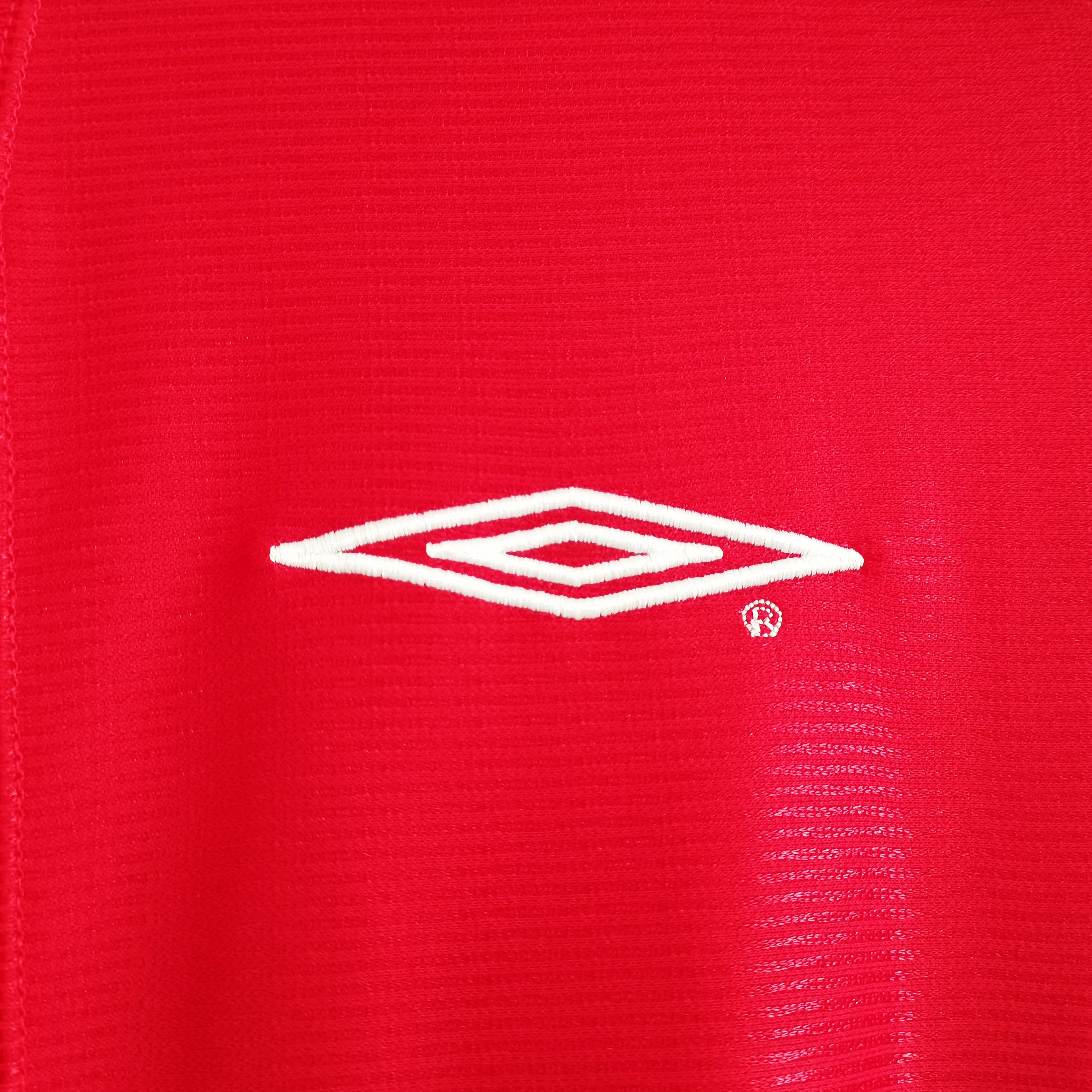 Manchester United retro home shirt 2000-02