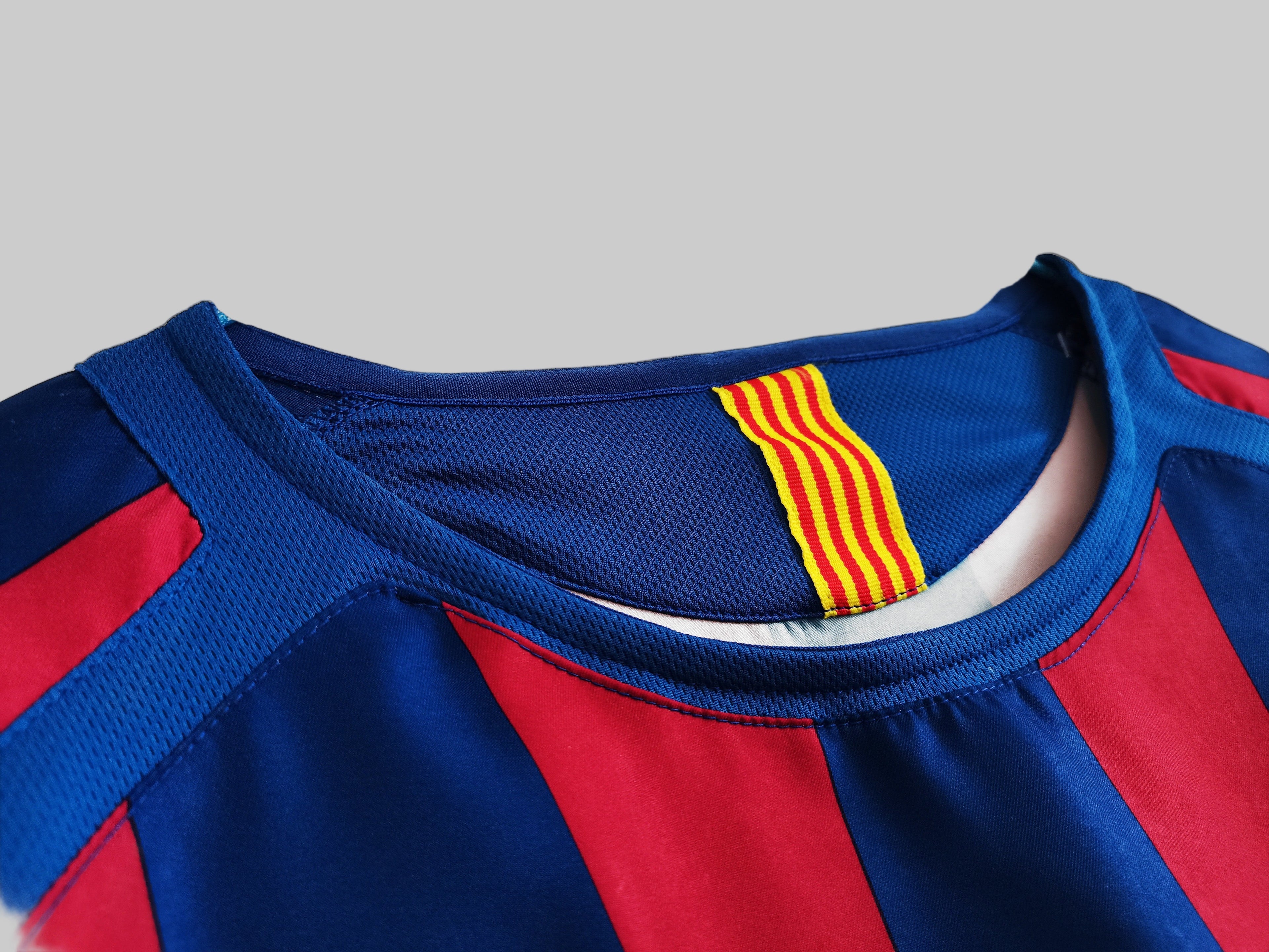 FC Barcelona retro home shirt 2005-06