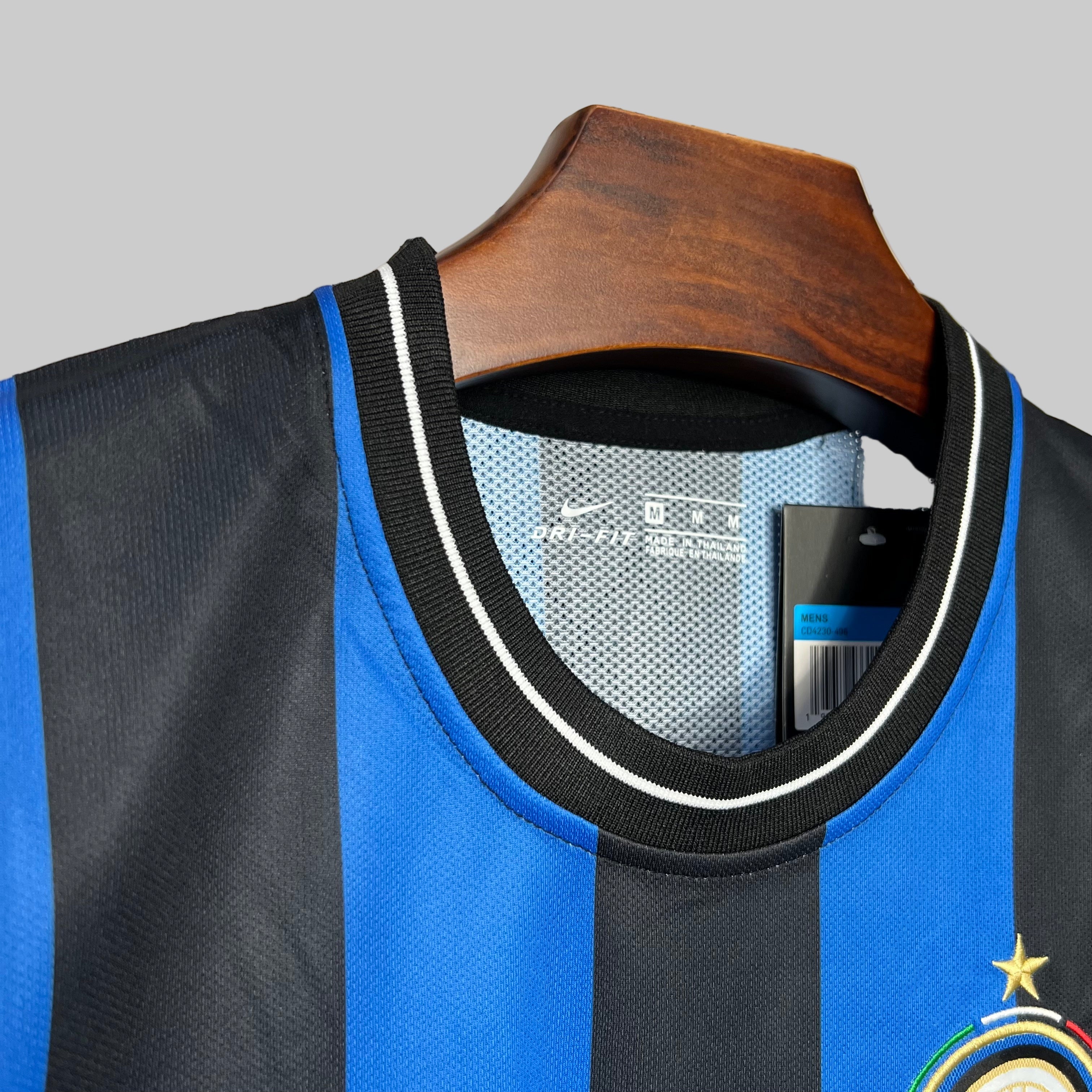 Inter retro home shirt 2009-10