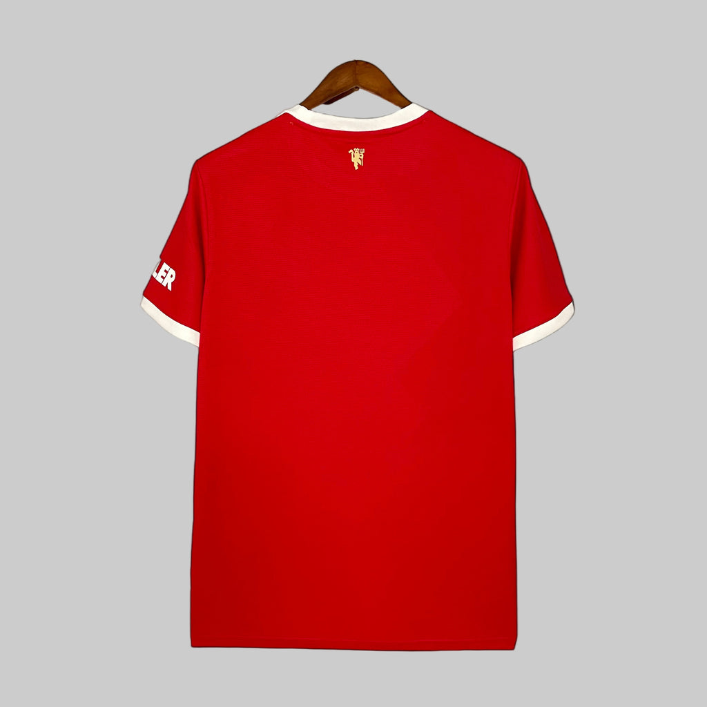 Manchester United home shirt 2021-22