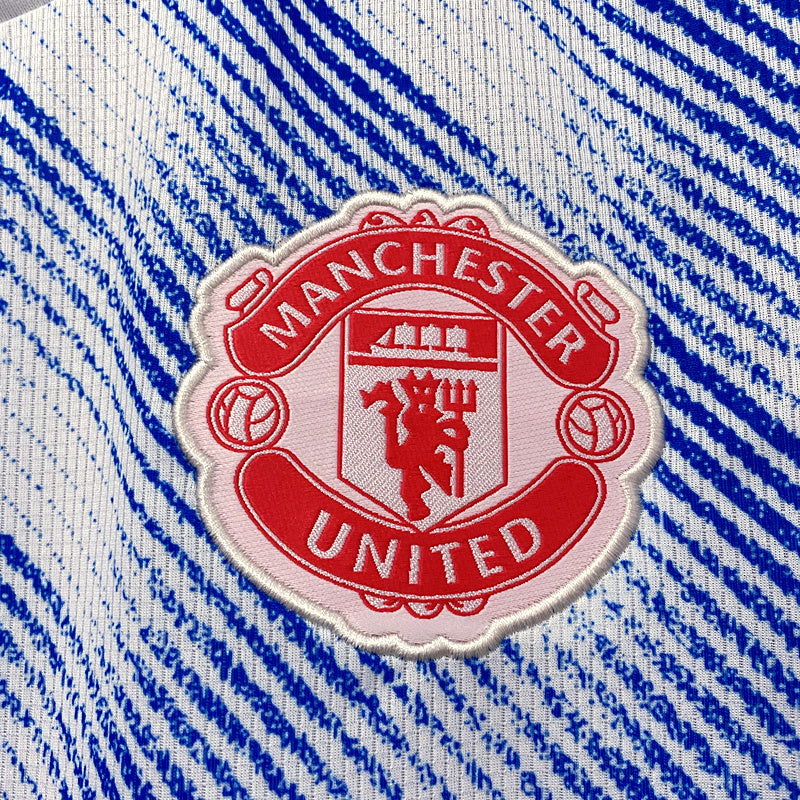 Manchester United away shirt 2021-22