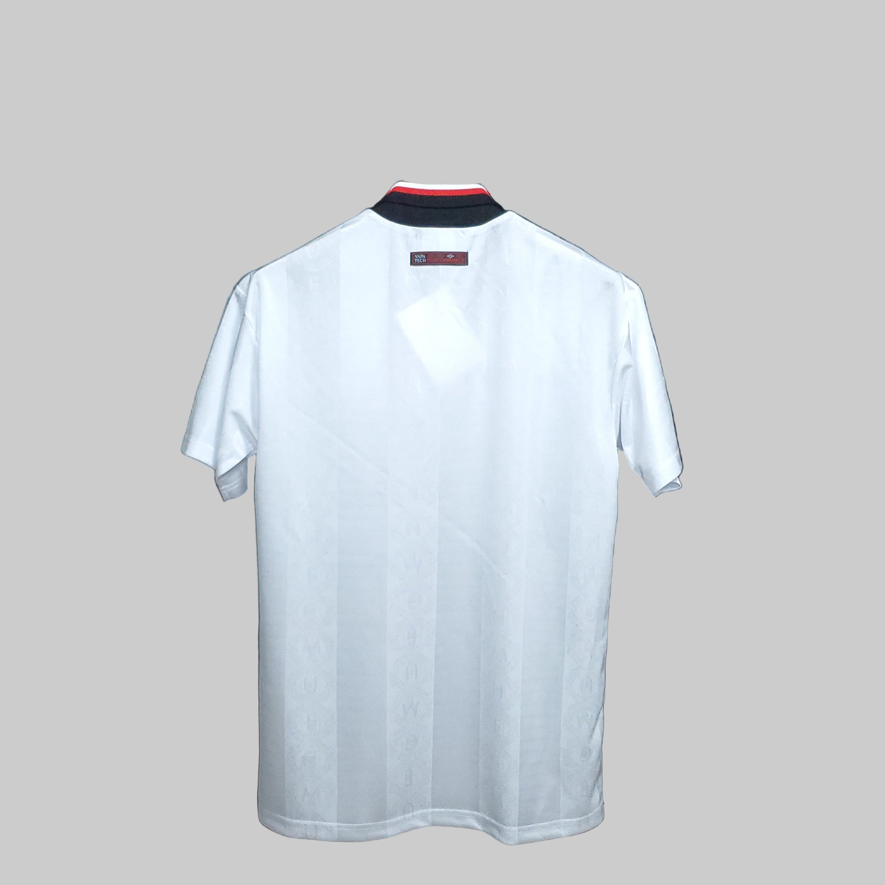 Manchester United retro away shirt 1997-98