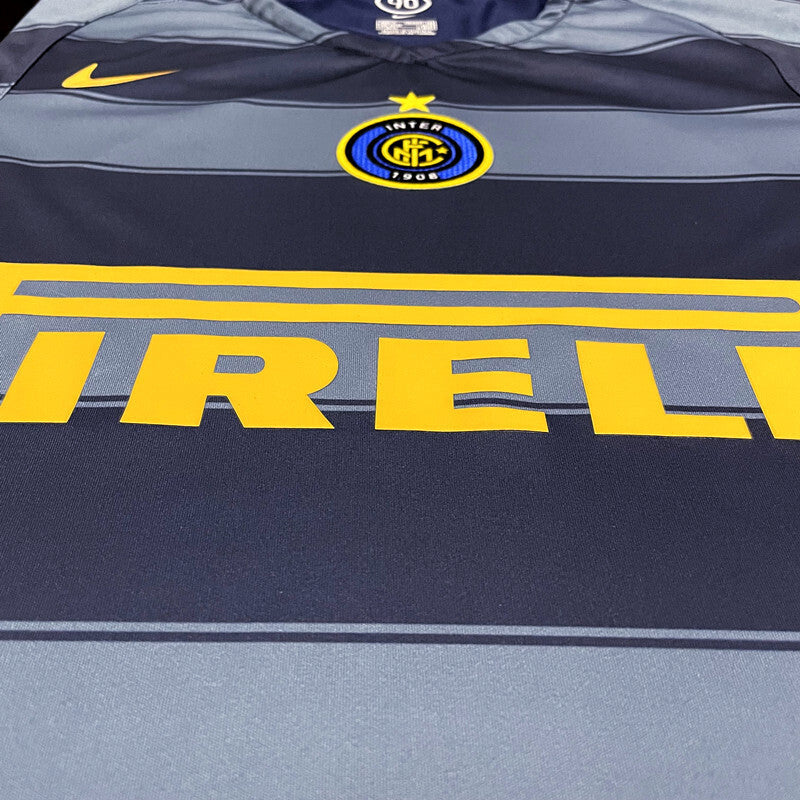 Inter retro away shirt 2004-05