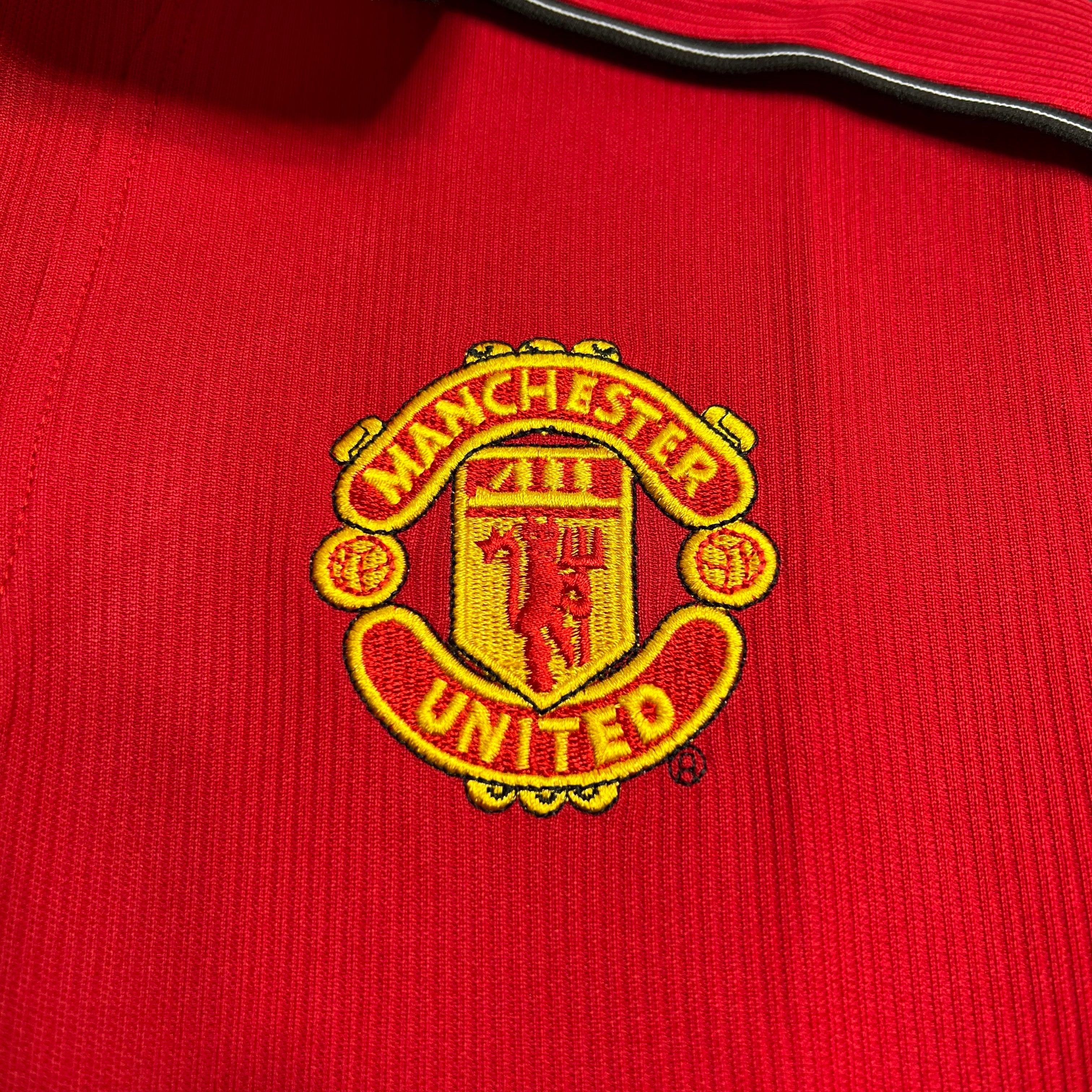 Manchester United retro home shirt 1998-99