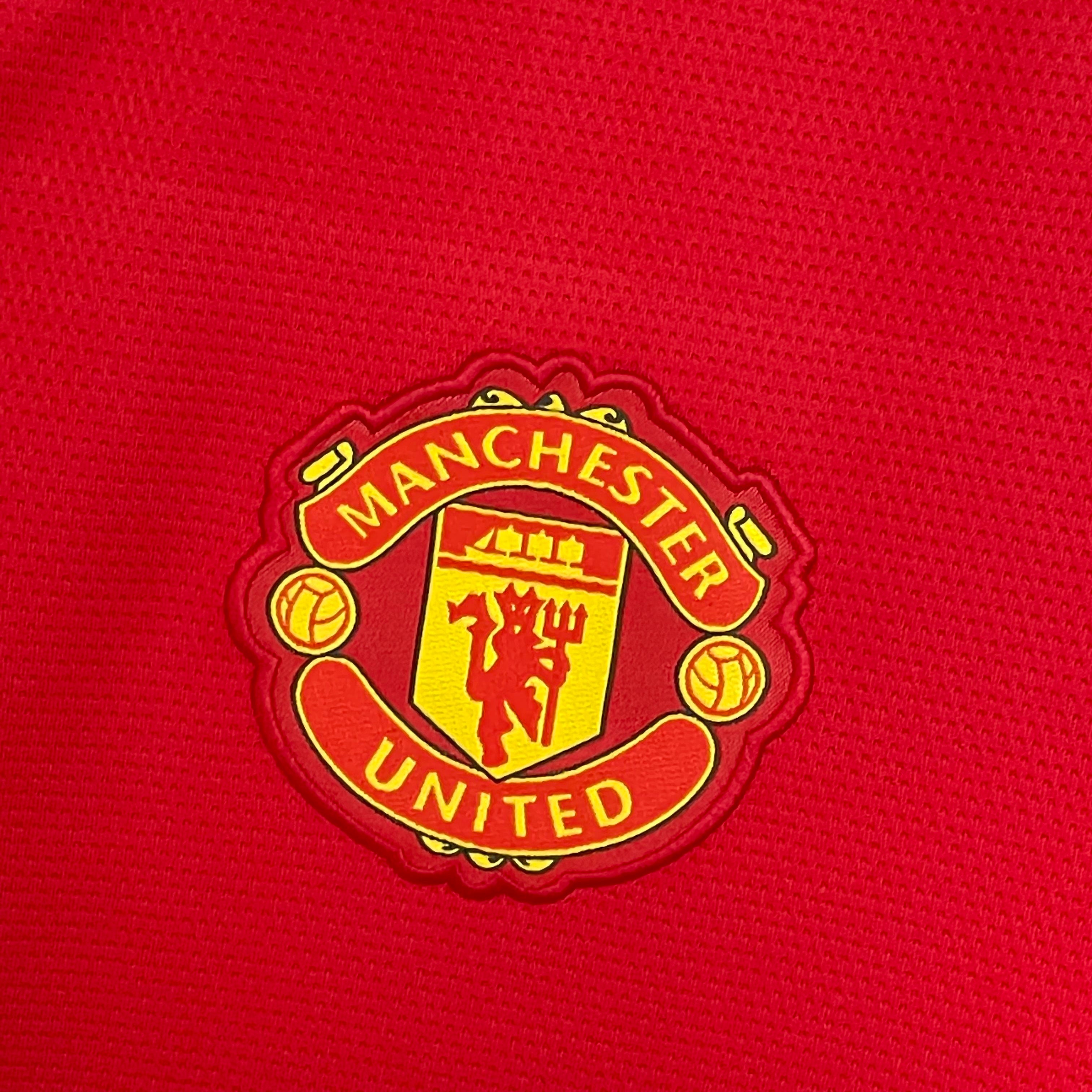 Manchester United home shirt 2021-22