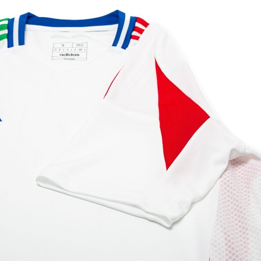 Italy away shirt 2025