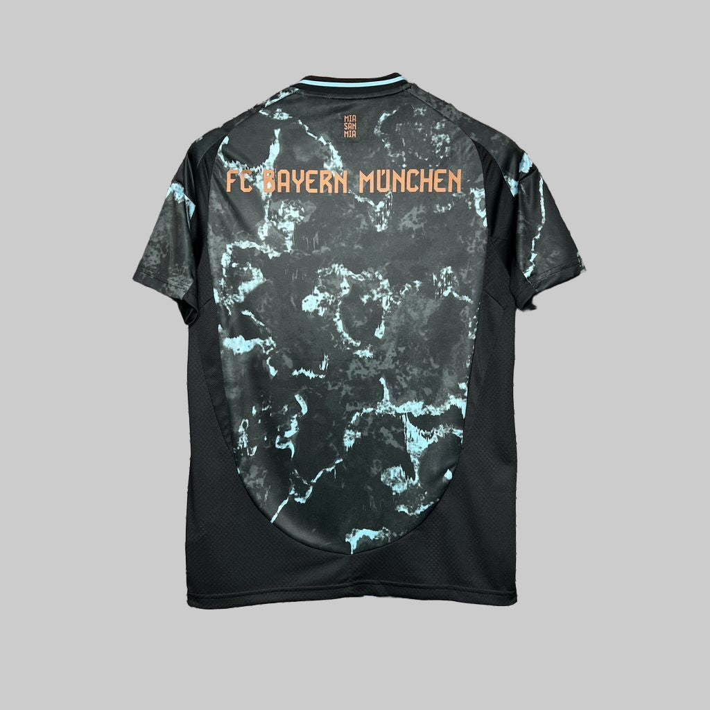 Bayern München away shirt 2024-25