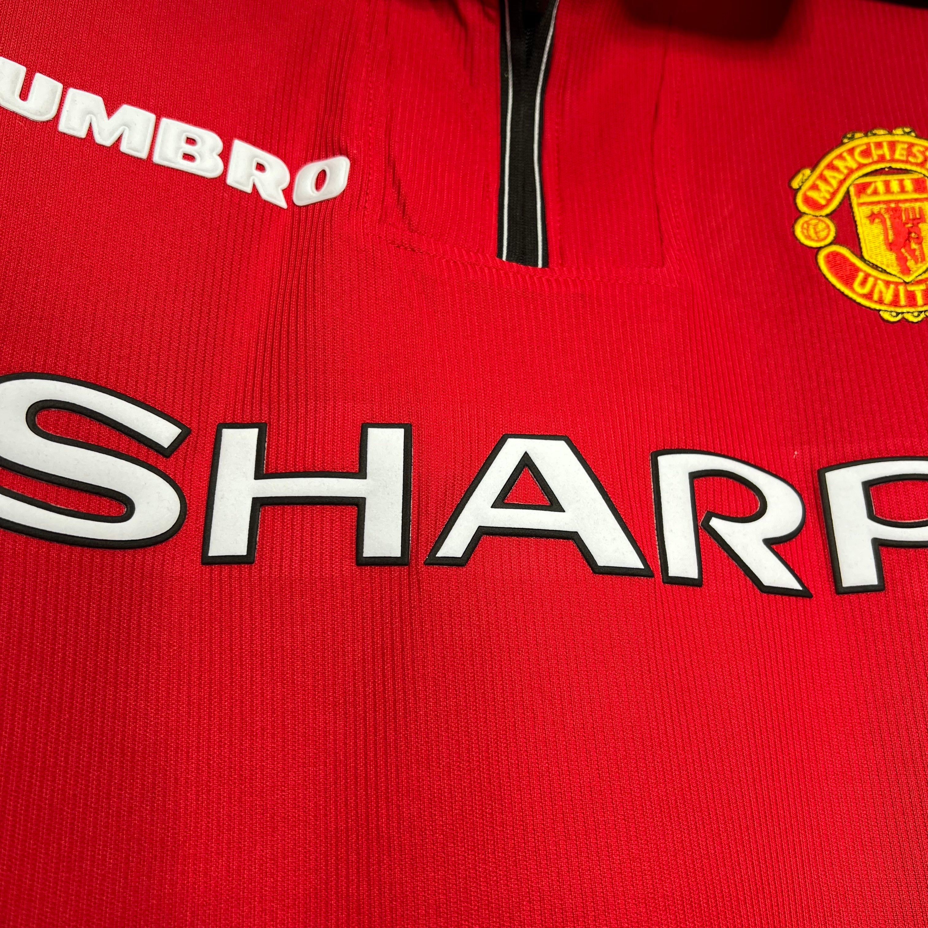 Manchester United retro home shirt 1998-99