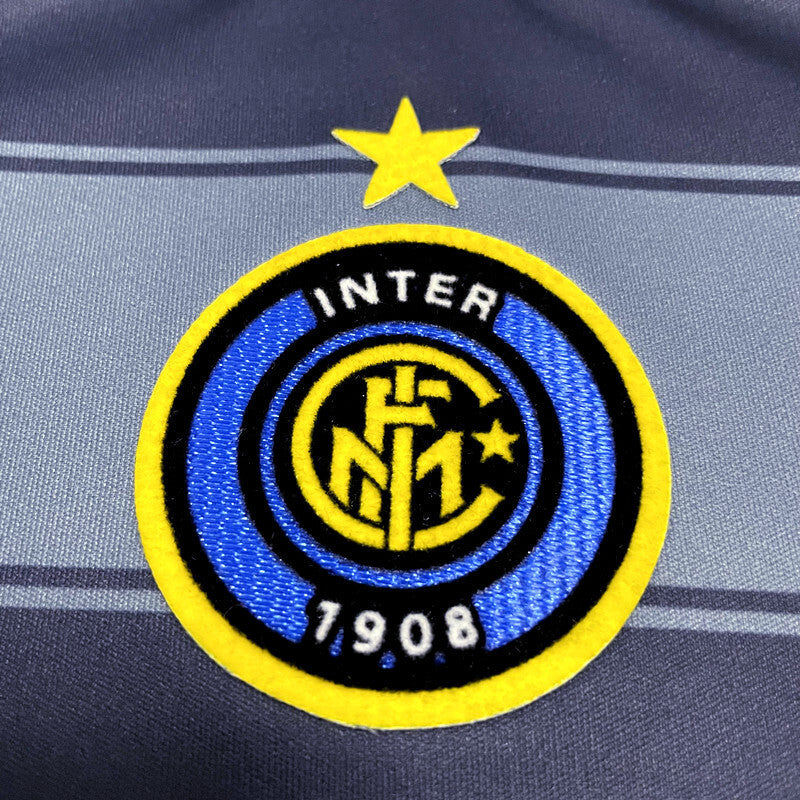 Inter retro away shirt 2004-05