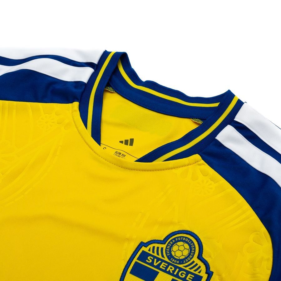 Sweden home shirt 2025-26