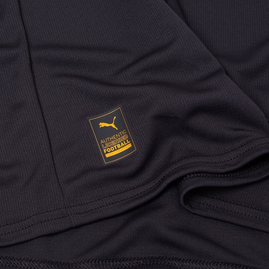 Manchester City away shirt 2025-26