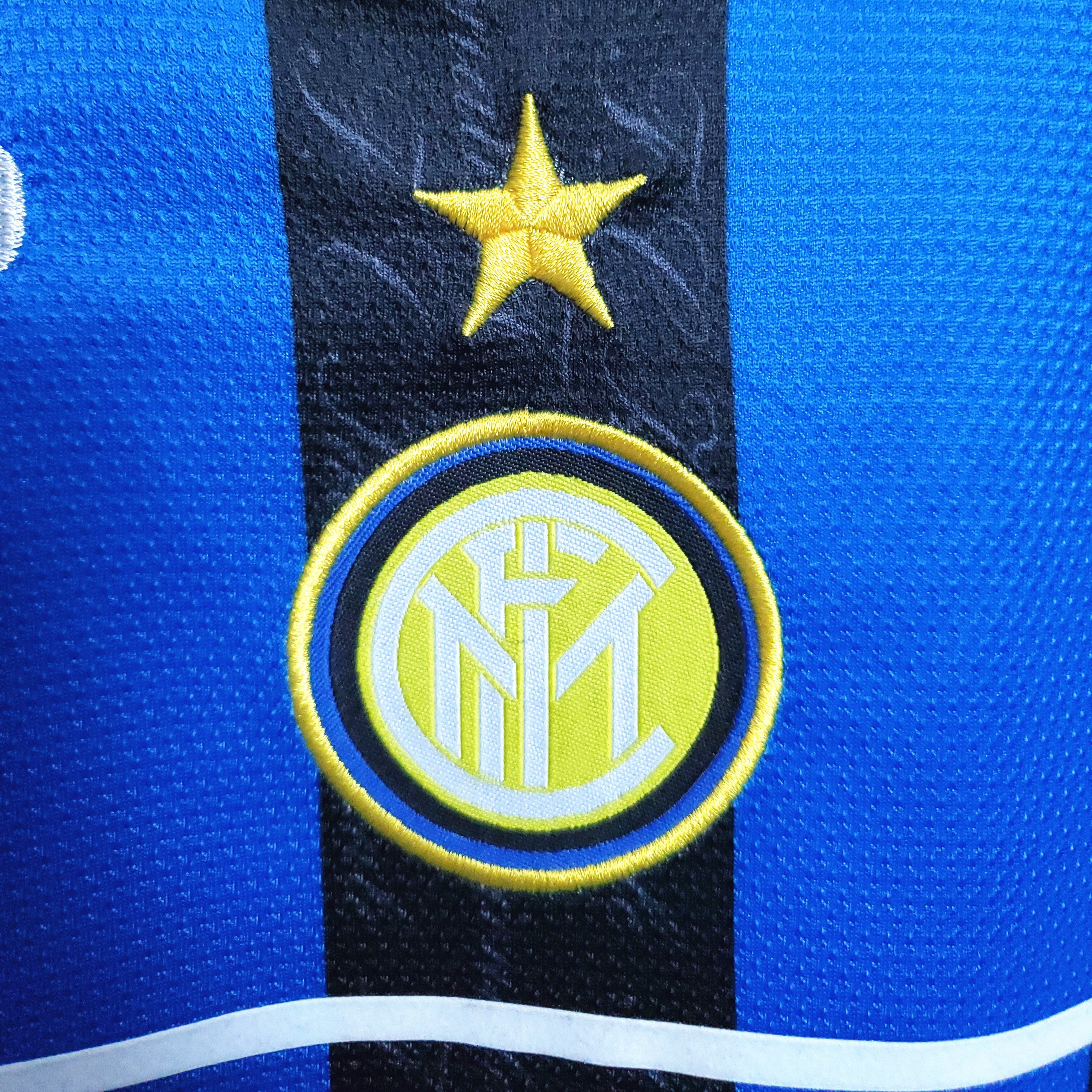 Inter retro home shirt 1997-98