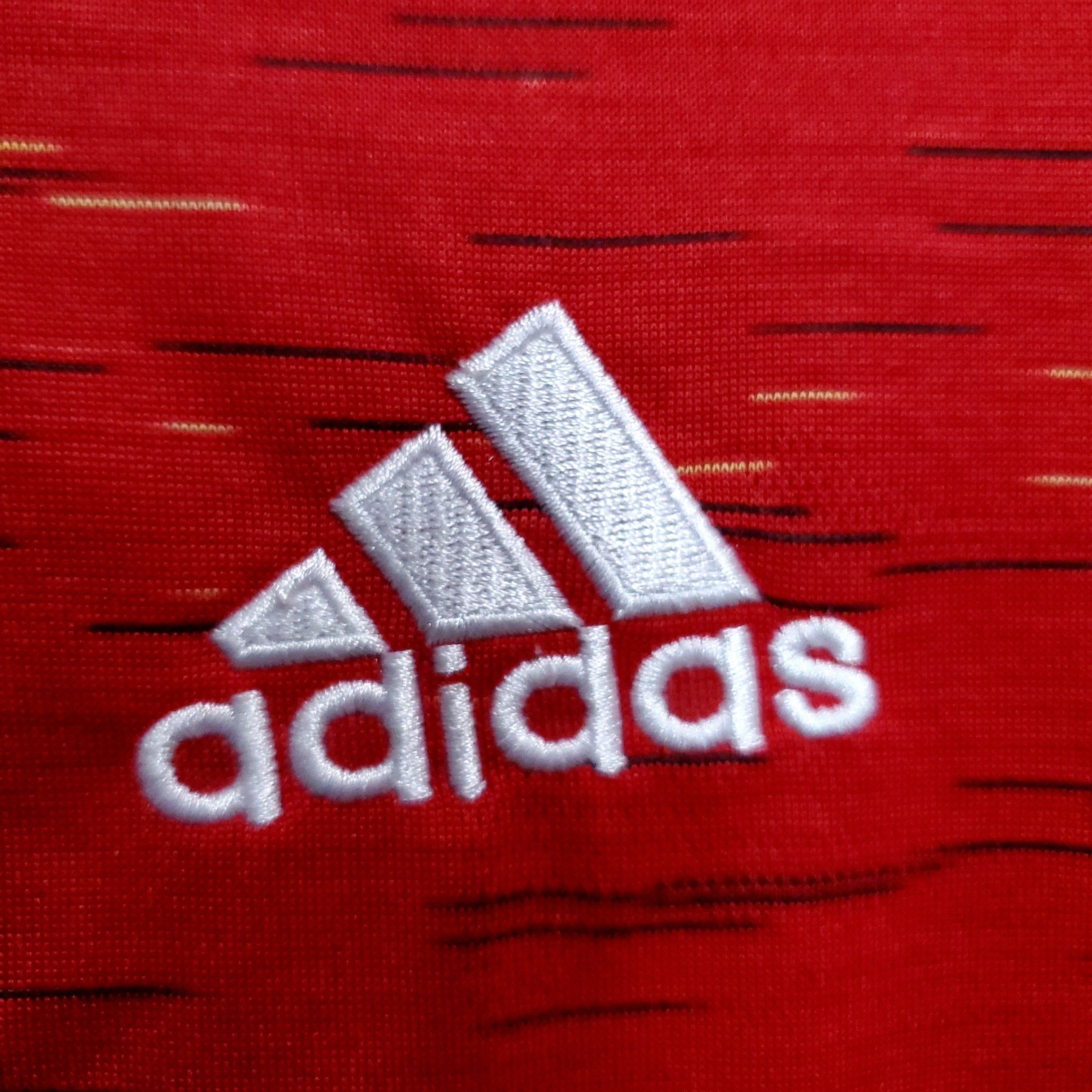 Manchester United retro home shirt 2020-21