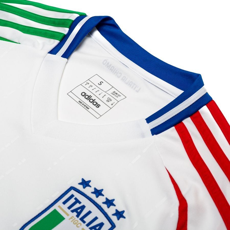 Italy away shirt 2025
