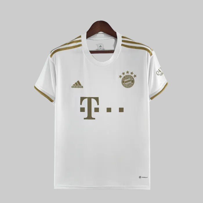 Bayern München away shirt 2022-23
