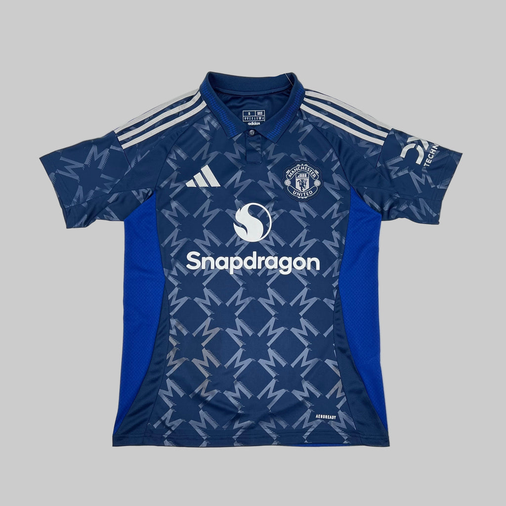 Manchester united away shirt 2024-25