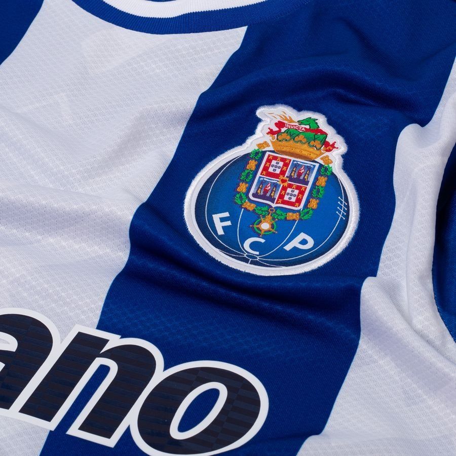 FC Porto home shirt 2025-26