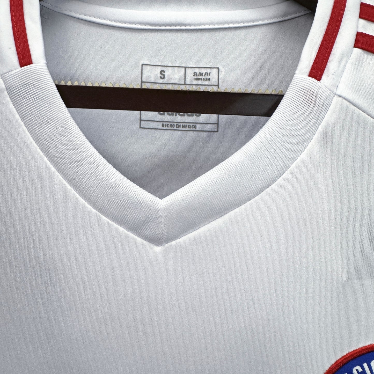 Chile away shirt 2024-25