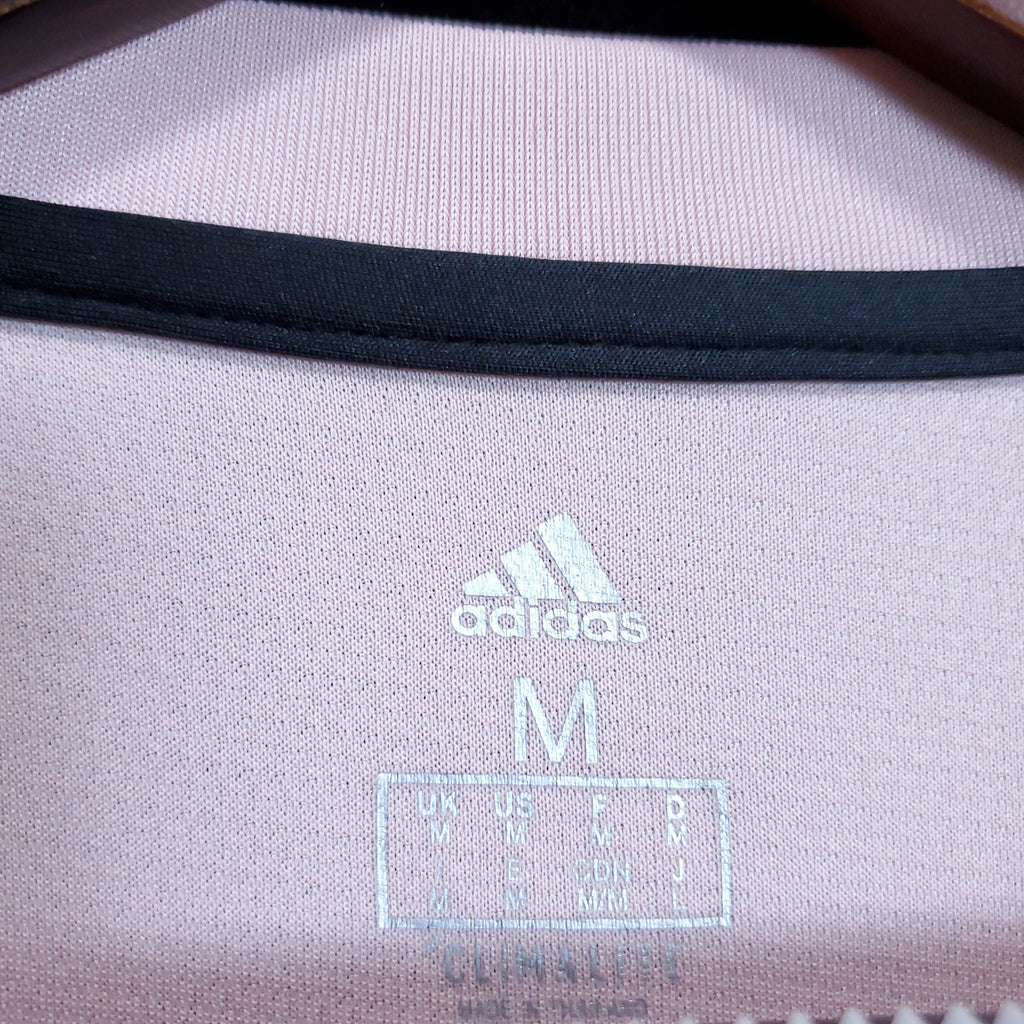 Manchester United retro away shirt 2018-19