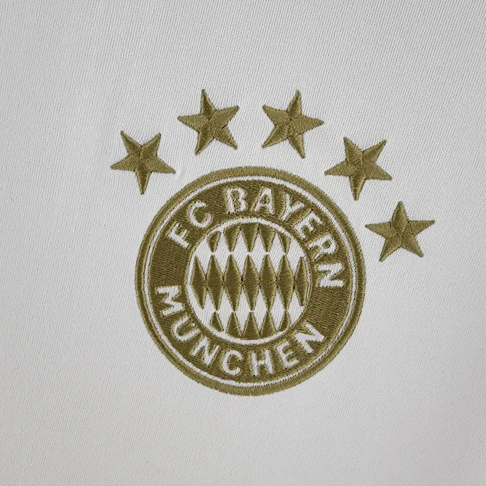 Bayern München away shirt 2022-23
