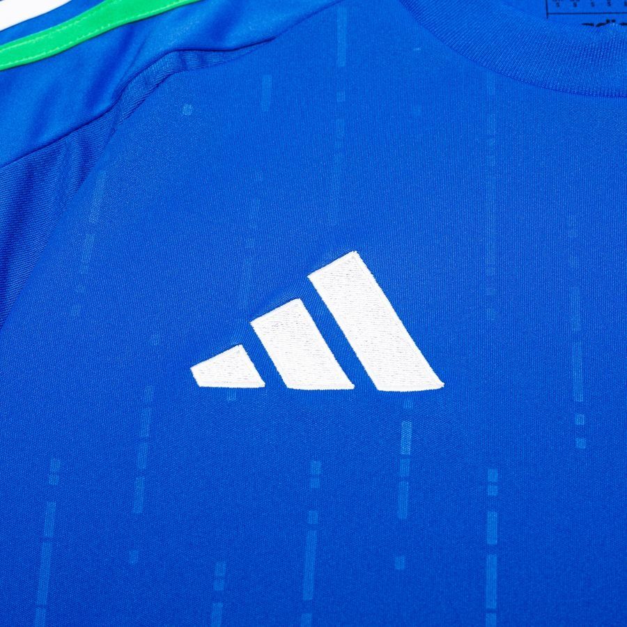 Italy home shirt 2025