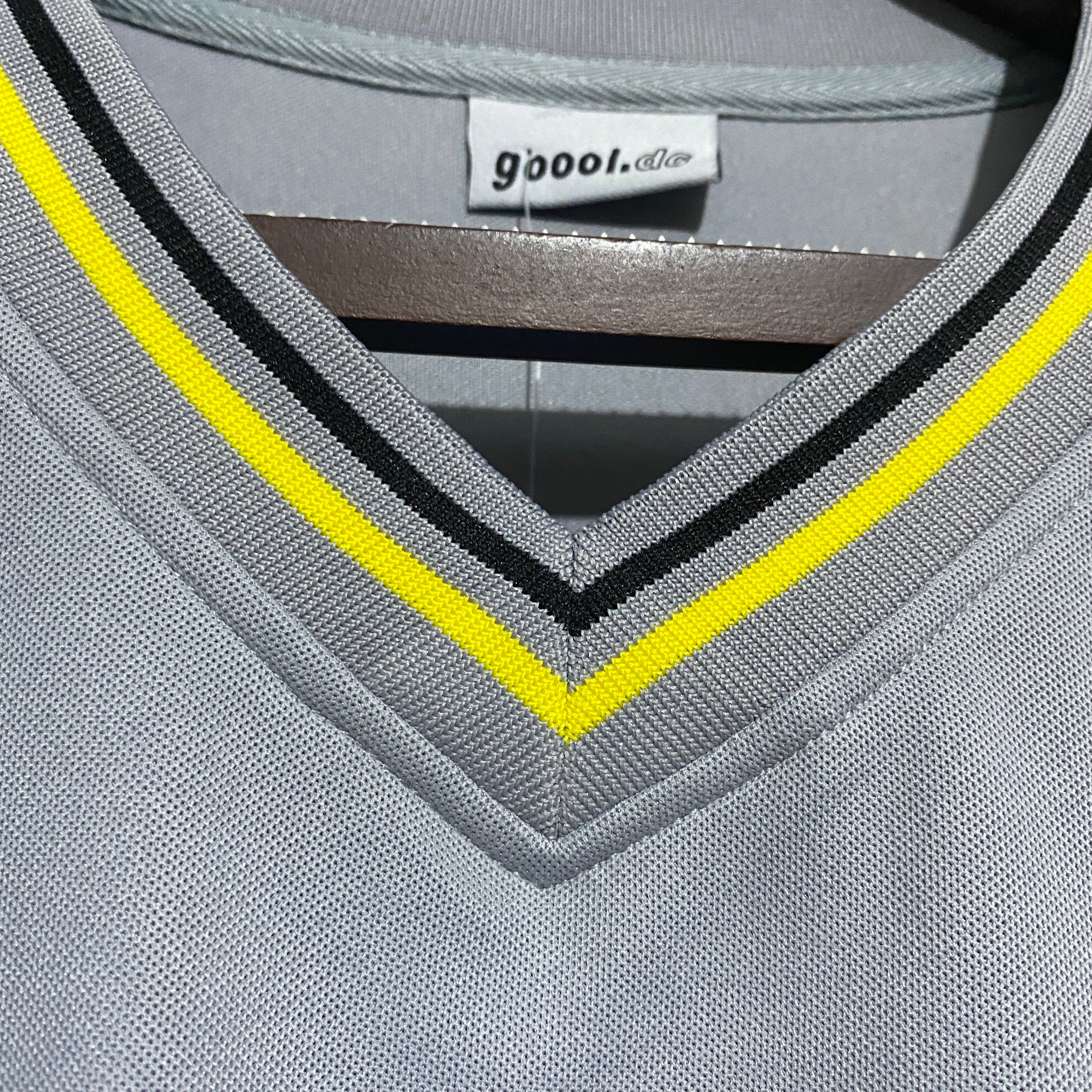 Borussia Dortmund retro away shirt 2000-01