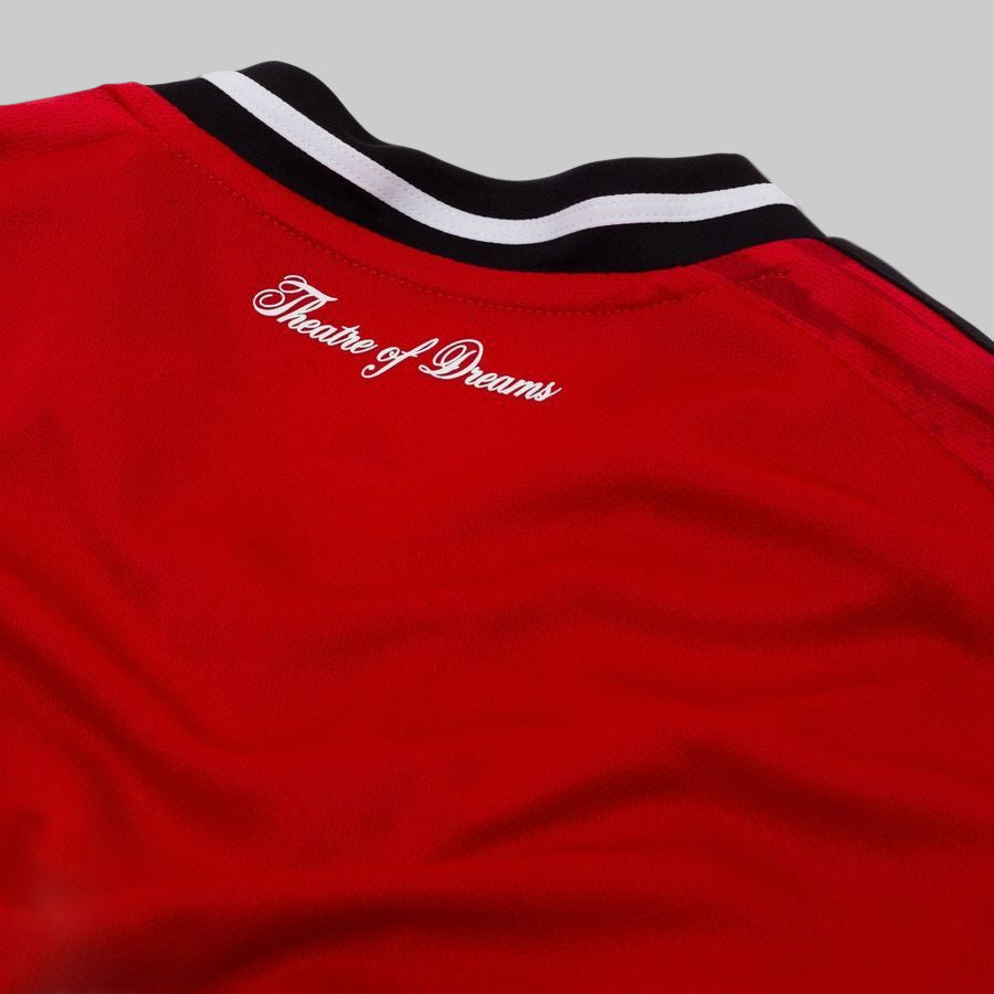 Manchester United home shirt 2025-26