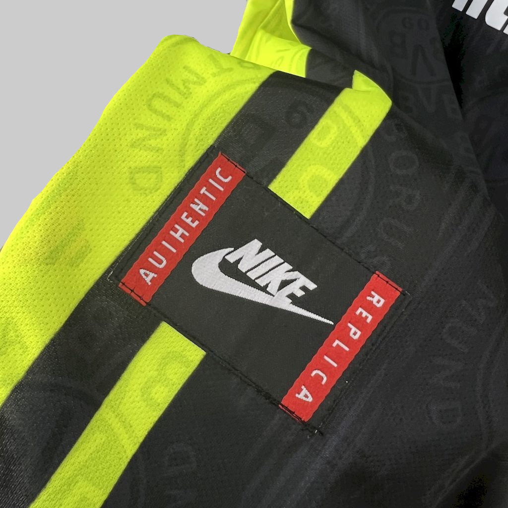 Borussia Dortmund retro away shirt 1996-97