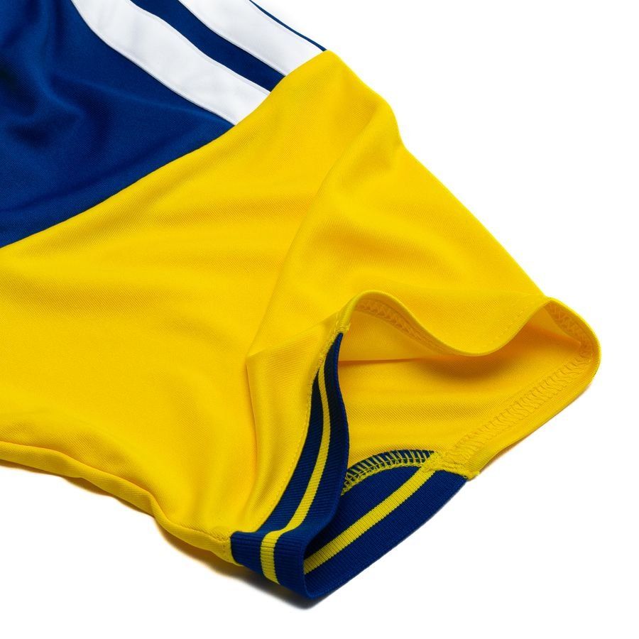 Sweden home shirt 2025-26